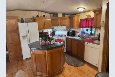 W211N11782 Hilltop Circle, Germantown, WI 53022 - Photo 10