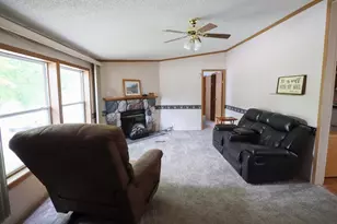 44 Terri Cir Dr, Holmen, WI 54636 - Photo 4