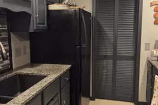 1514 Golf View Rd, Madison, WI 53704 - Photo 4