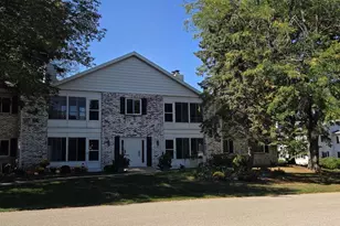 1514 Golf View Rd, Madison, WI 53704 - Photo 2