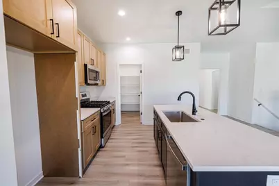 168 E Ash Lane, Milton, WI 53563 - Photo 8