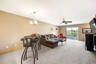 2272 N Rusk Ave, Madison, WI 53713 - Photo 6