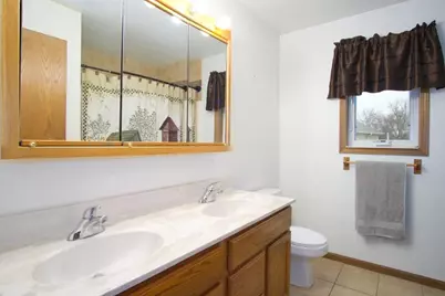 409 Savannah Trail, Pardeeville, WI 53954 - Photo 16