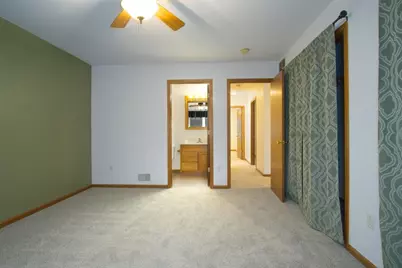 409 Savannah Trail, Pardeeville, WI 53954 - Photo 12