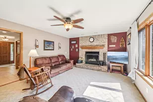 502 Meadowlark Ln, Portage, WI 53901 - Photo 8