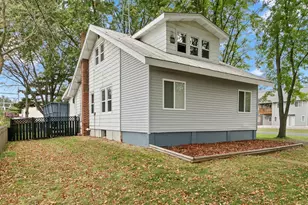 135 N Birney St, Wisconsin Dells, WI 53965 - Photo 2