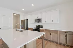 3173 Drumlin Rdg Dr, Cottage Grove, WI 53527 - Photo 6