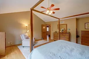 5834 Persimmon Dr, Fitchburg, WI 53711 - Photo 36