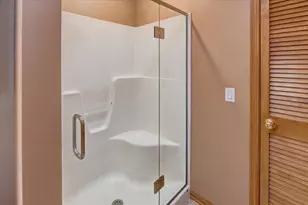 5834 Persimmon Dr, Fitchburg, WI 53711 - Photo 54