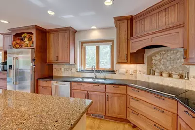 5834 Persimmon Drive, Fitchburg, WI 53711 - Photo 24