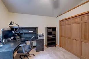 5834 Persimmon Dr, Fitchburg, WI 53711 - Photo 46