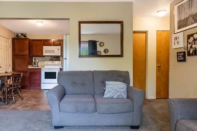 5351 Garden View Court, Madison, WI 53713 - Photo 4