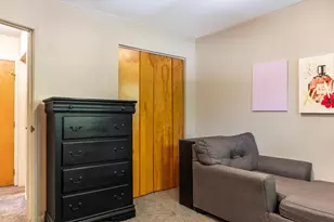 5351 Garden View Ct, Madison, WI 53713 - Photo 10