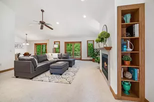 1222 W Sherman Ave, Fort Atkinson, WI 53538 - Photo 4