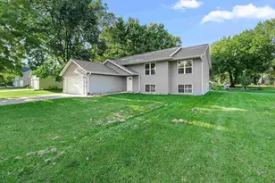 390 Meadow Ln, Columbus, WI 53925 - Photo 26