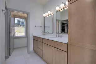 1113 N Division St, Waunakee, WI 53597 - Photo 18