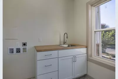 1113 N Division Street, Waunakee, WI 53597 - Photo 14