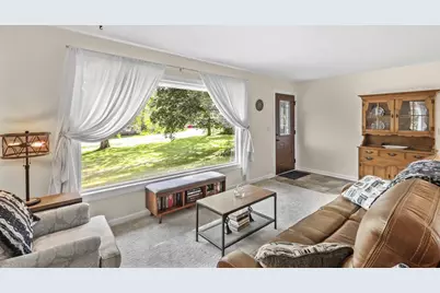 6064 Vroman Road, Fitchburg, WI 53593 - Photo 8