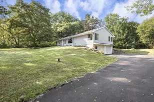 6064 Vroman Rd, Fitchburg, WI 53593 - Photo 4