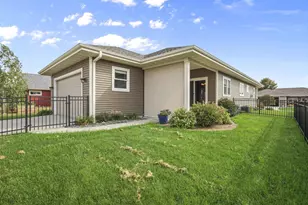 1263 Jacob Dr, Prairie Du Sac, WI 53578 - Photo 8