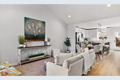 380-388 Lilac Lane, Stoughton, WI 53589 - Photo 8