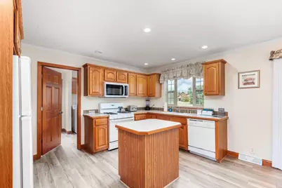 272 Oakbrook Drive, Lake Delton, WI 53965 - Photo 8