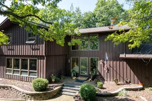 2329 Summit Dr, Janesville, WI 53548 - Photo 2