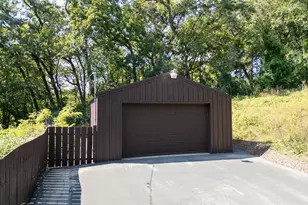 2329 Summit Dr, Janesville, WI 53548 - Photo 46