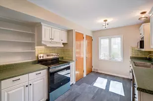 401 Merrill Crest Dr, Madison, WI 53705 - Photo 6