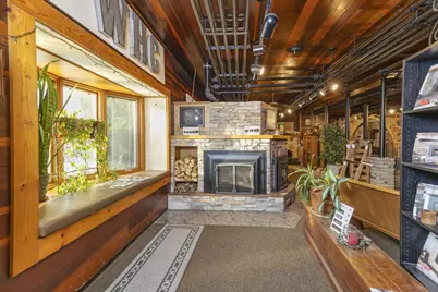 212 Janesville Avenue, Fort Atkinson, WI 53538 - Photo 10