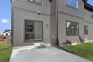 401 Michelle Ln, Cottage Grove, WI 53527 - Photo 8