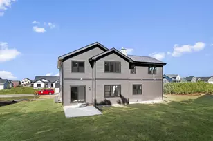 401 Michelle Ln, Cottage Grove, WI 53527 - Photo 6