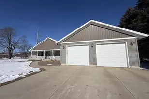 E11220 Birnam Woods Rd, Baraboo, WI 53913 - Photo 2