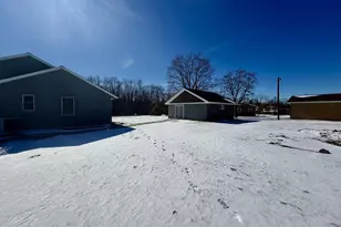 E11220 Birnam Woods Rd, Baraboo, WI 53913 - Photo 38