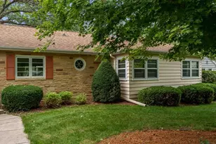 2541 E Ridge Rd, Beloit, WI 53511 - Photo 6