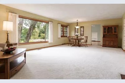 2541 E Ridge Road, Beloit, WI 53511 - Photo 20