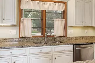 2541 E Ridge Rd, Beloit, WI 53511 - Photo 30