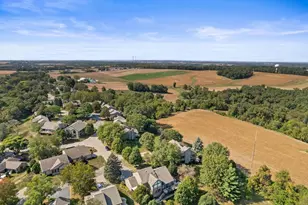 414 Clearview Ct, Janesville, WI 53548 - Photo 1