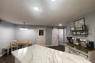 904 Dodgeville St, Highland, WI 53543 - Photo 10