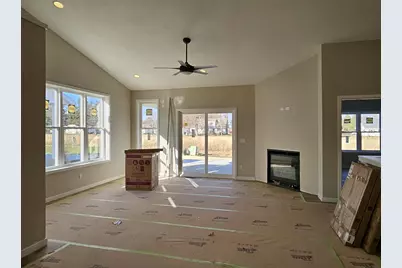 3717 Newcastle Drive #34, Janesville, WI 53546 - Photo 4