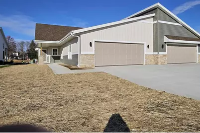 3717 Newcastle Drive #34, Janesville, WI 53546 - Photo 2