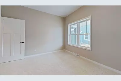 3719 Newcastle Drive #33, Janesville, WI 53546 - Photo 14