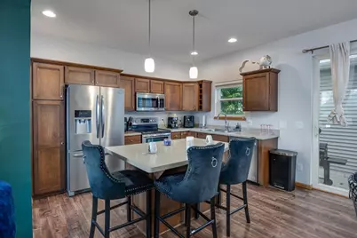 1142 O'Keeffe Avenue, Sun Prairie, WI 53590 - Photo 8