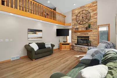 6707 Twin Lane Road, Sun Prairie, WI 53590 - Photo 10