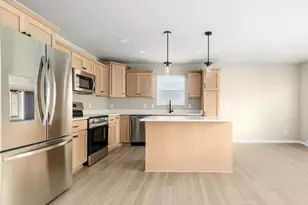 23 Spittlebug Cir, Madison, WI 53718 - Photo 4