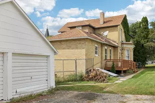 208 W Pleasant St, Portage, WI 53901 - Photo 70