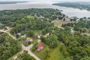 570 Sherwood Ln, Green Lake, WI 54941 - Photo 2