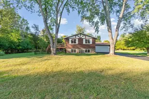 570 Sherwood Ln, Green Lake, WI 54941 - Photo 1