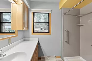 507 Falcon Cir, Monona, WI 53716 - Photo 20