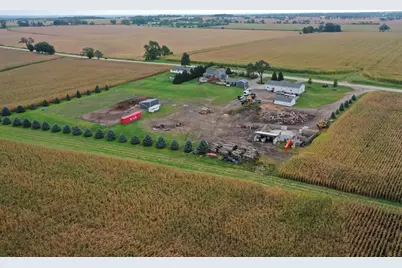 W8930 State Line Rd, Sharon, WI 53585 - Photo 8